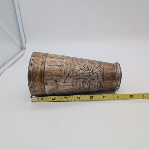 Indian Vintage Ornate Brass Etched Vase 7 Inch - Picture 8 of 9